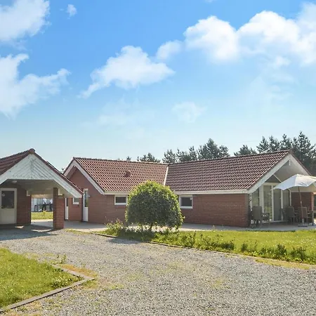 度假居 Beautiful In W/ Sauna And 4 Bedrooms