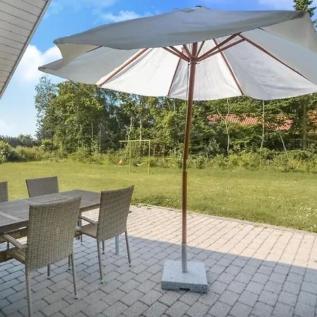 Beautiful In W/ Sauna And 4 Bedrooms