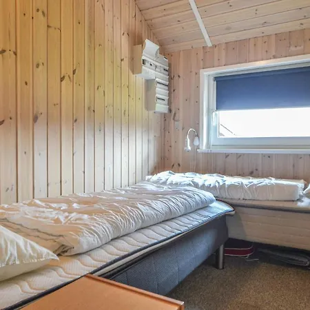 Beautiful In W/ Sauna And 4 Bedrooms *
