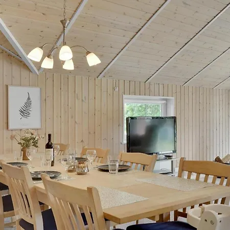 度假居 Beautiful In W/ Sauna And 4 Bedrooms