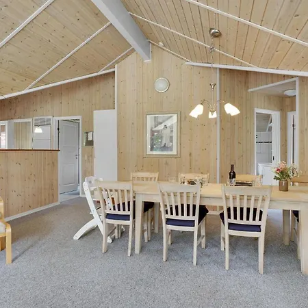 Beautiful In W/ Sauna And 4 Bedrooms